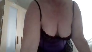 Fucking amazing masturbation of chubby amateur webcam drab